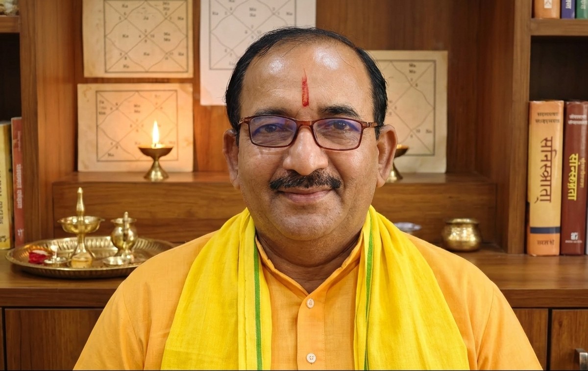Acharya Vidyadhar Shastri
